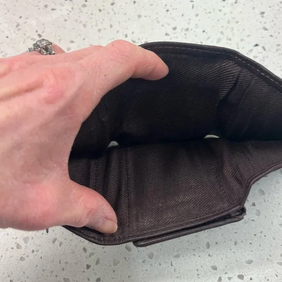 Guess Dark Brown Leather Trifold Card Holder/Wallet - Picture 4 of 10